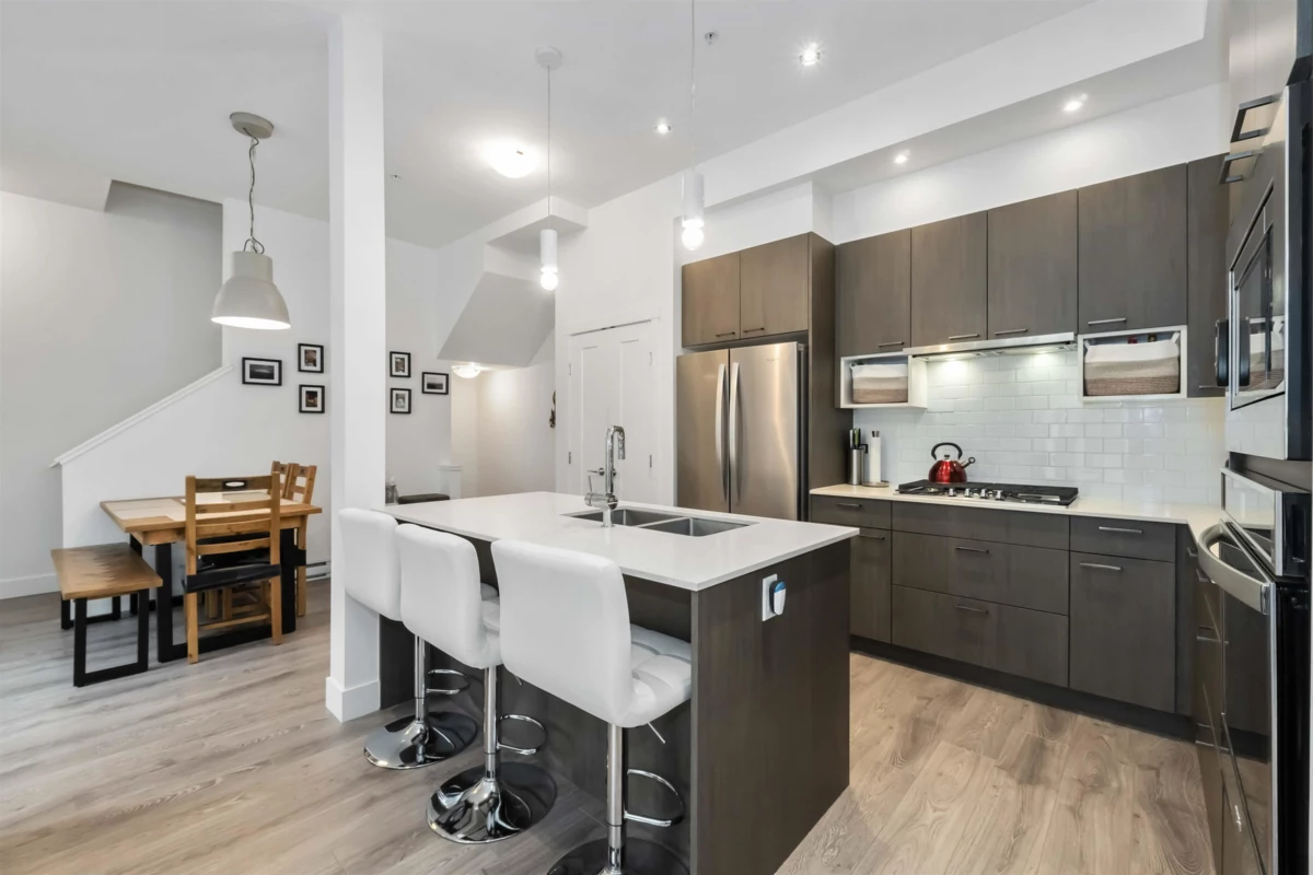 Walk-In Closet Photo of 34 20849 78b Avenue, Langley, BC