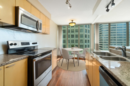 1106 1200 W Georgia Street, Vancouver, BC, Vancouver — Apartment/Condo for sale