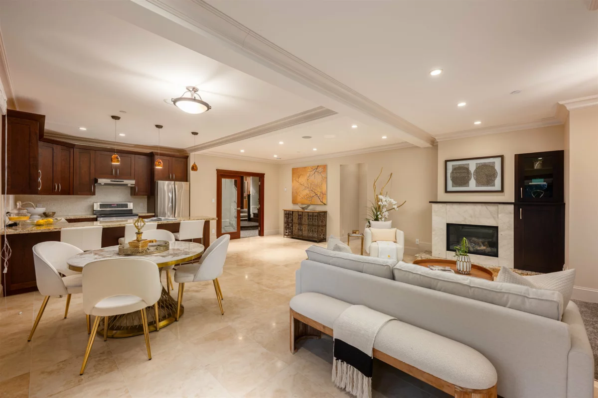 Backyard Photo of 2673 Finch Hill, West Vancouver, BC