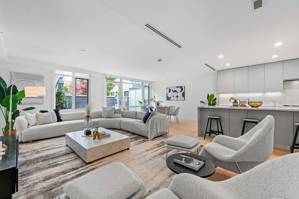 Exterior Front Photo of 202 1331 Marine Drive, West Vancouver, BC