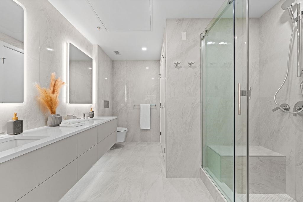 Office / Den Photo of 202 1331 Marine Drive, West Vancouver, BC