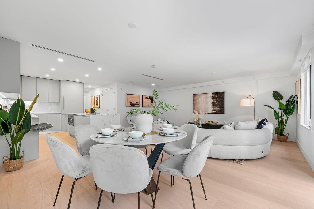 Street View Photo of 202 1331 Marine Drive, West Vancouver, BC