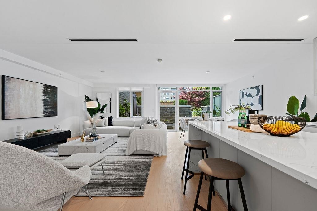 Swimming Pool Photo of 202 1331 Marine Drive, West Vancouver, BC