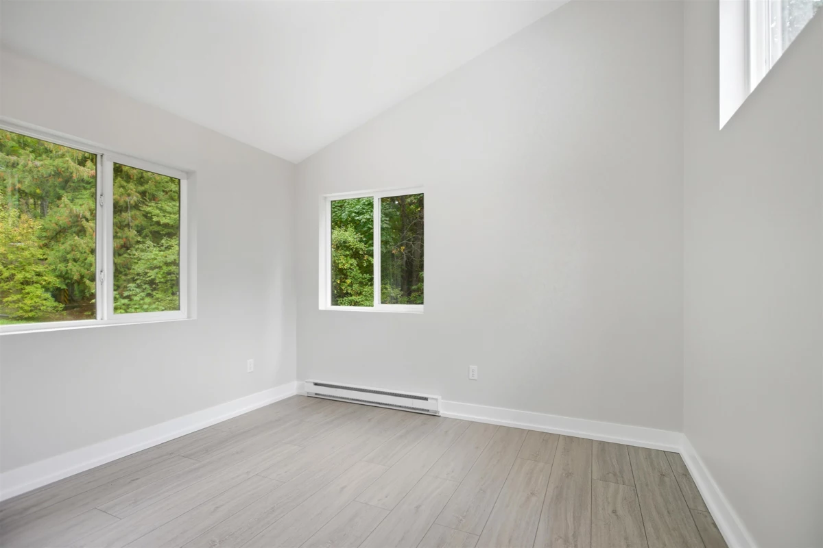 Laundry Room Photo of 9257 Pemberton Portage Road, Pemberton, BC