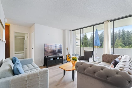 706 4300 Mayberry Street, Burnaby, BC, Burnaby — Apartment/Condo for sale