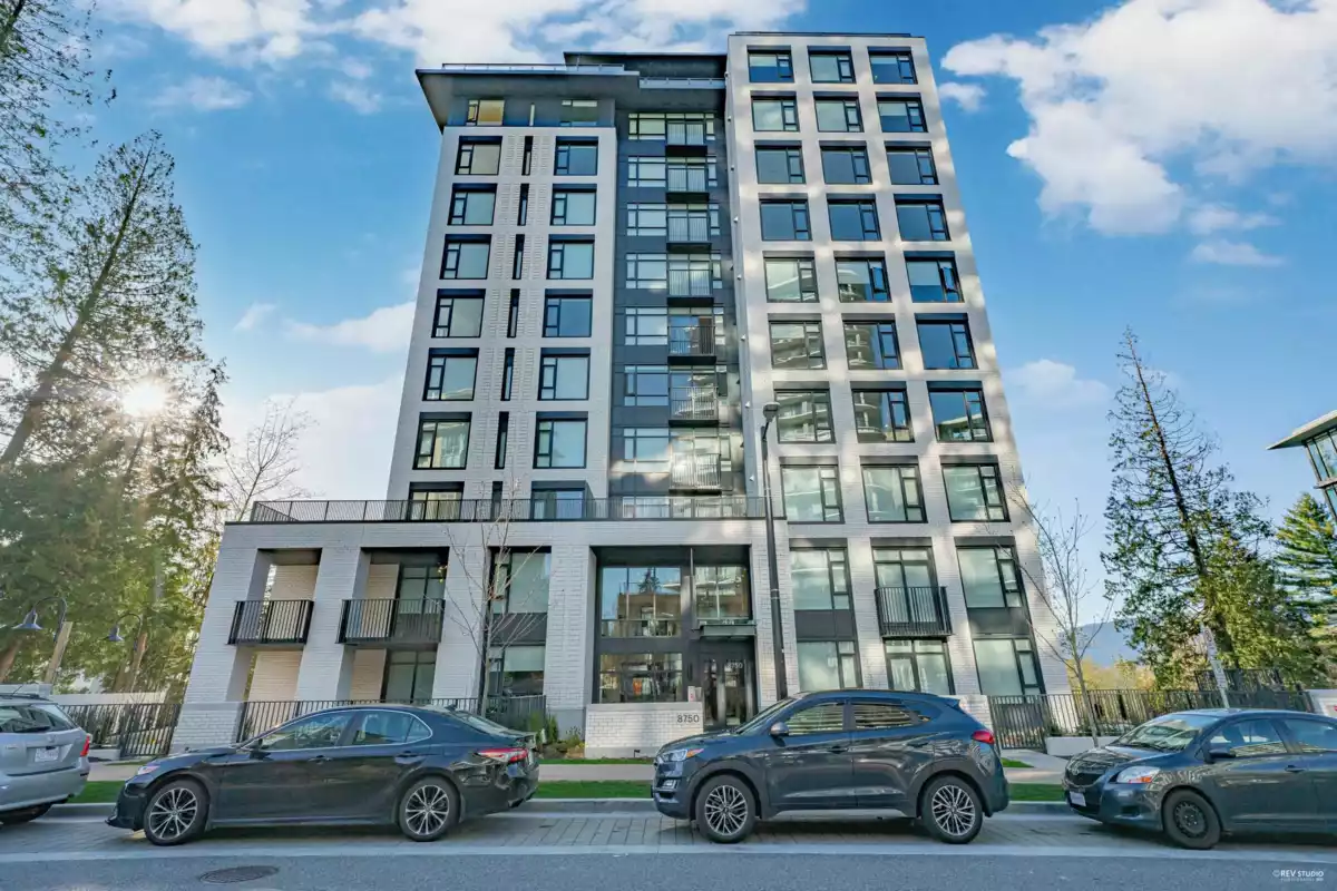 Laundry Room Photo of 802 8750 University Crescent, Burnaby, BC
