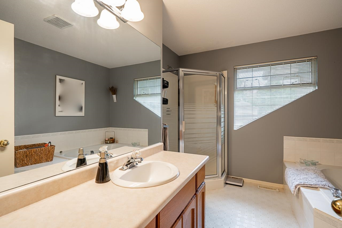 Backyard Photo of 12432 20 Avenue, Surrey, BC