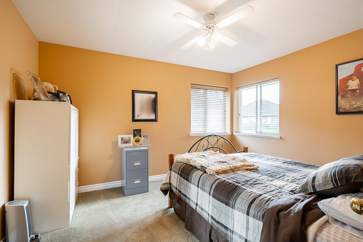Garage Interior Photo of 12432 20 Avenue, Surrey, BC