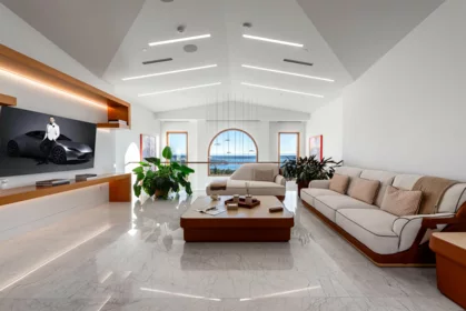 Garage Interior Photo of 961 King Georges Way, West Vancouver, BC