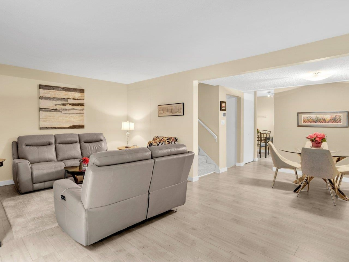 Family Room Photo of 1037 Cecile Drive, Port Moody, BC