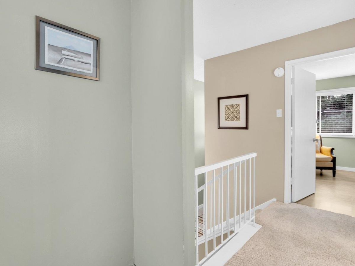 Powder Room Photo of 1037 Cecile Drive, Port Moody, BC