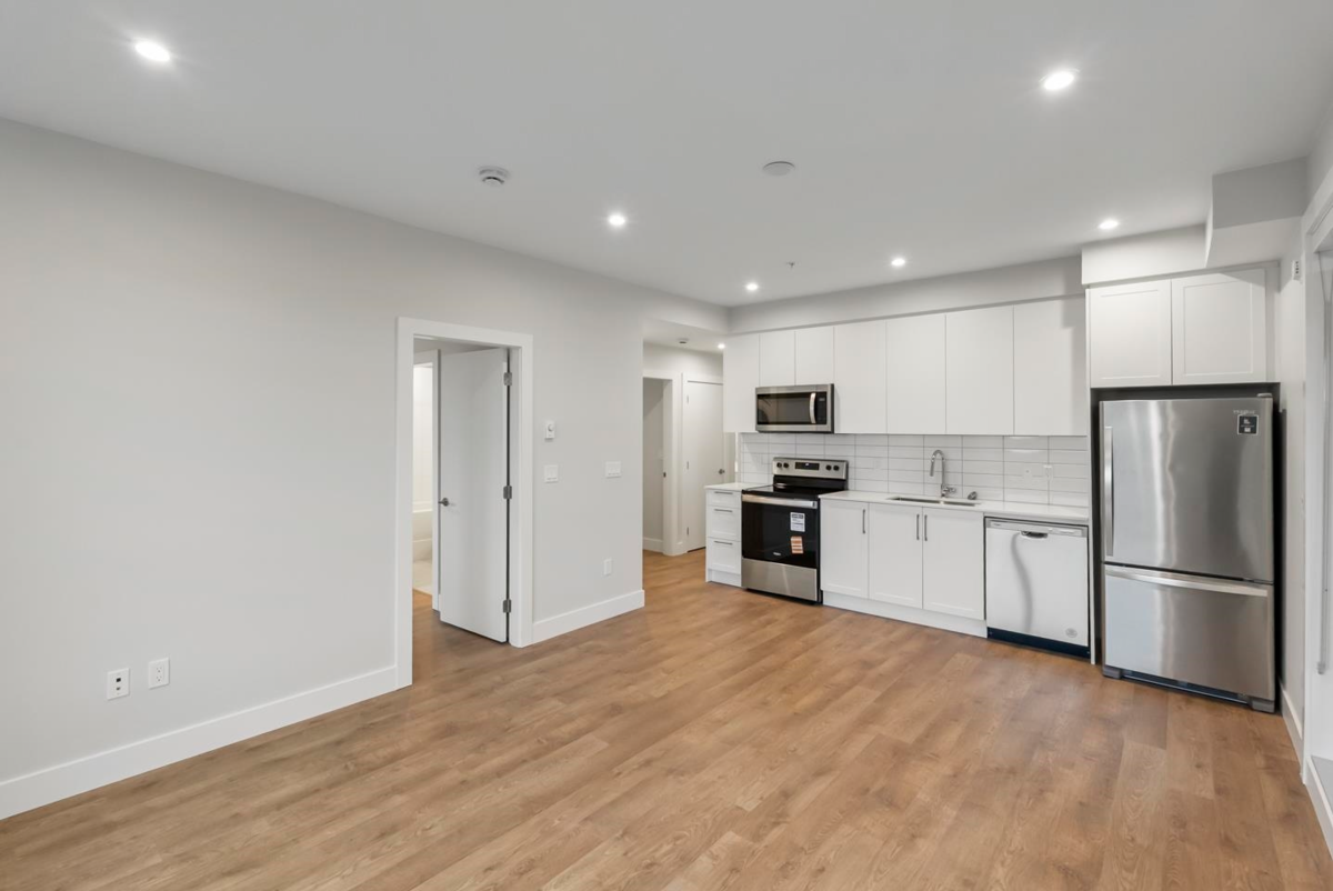 Kitchen Photo of 202 1930 Starling Drive, Tsawwassen, BC
