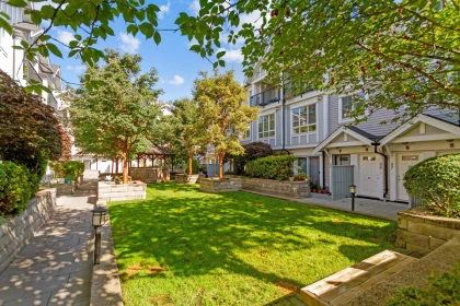 31 13239 Old Yale Road, Surrey, BC, Surrey — Townhouse for sale