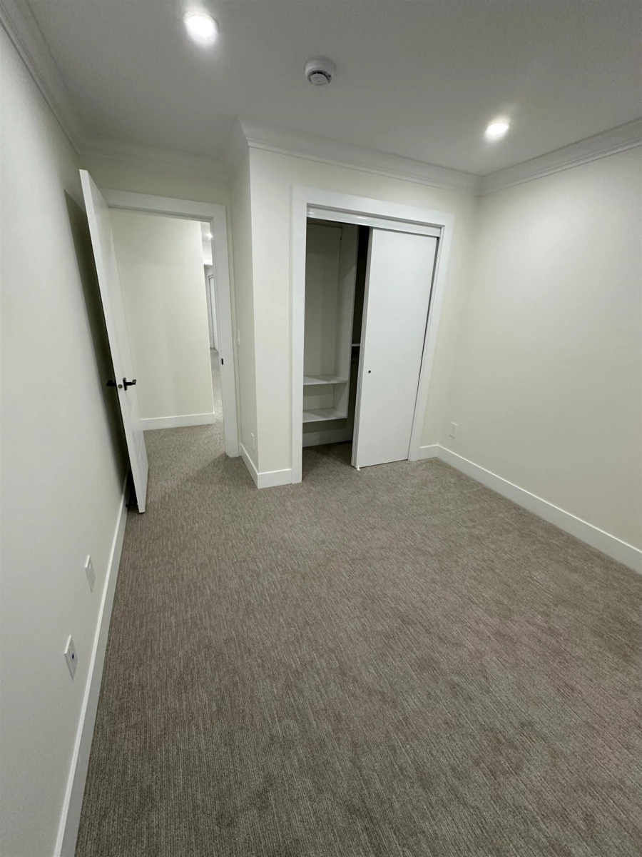 Front Yard Photo of 29 1115 Roma Avenue, New Westminster, BC