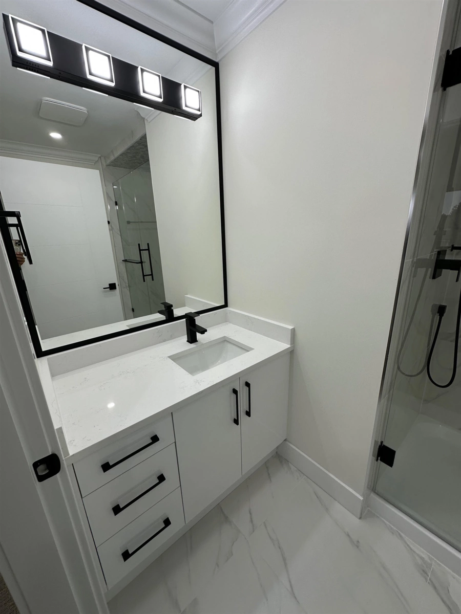 Kitchen Photo of 29 1115 Roma Avenue, New Westminster, BC