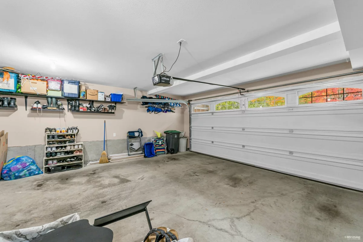 Front Yard Photo of 50 3009 156 Street, Surrey, BC