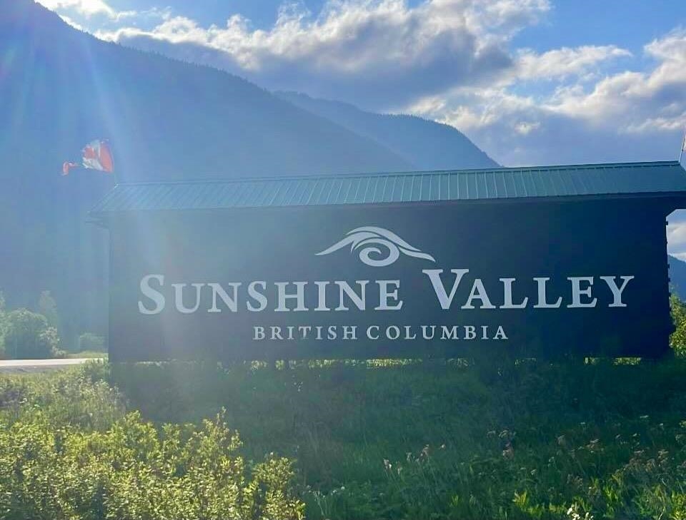 Dining Area Photo of SV103 Old Hope Princeton Highway, Hope, BC
