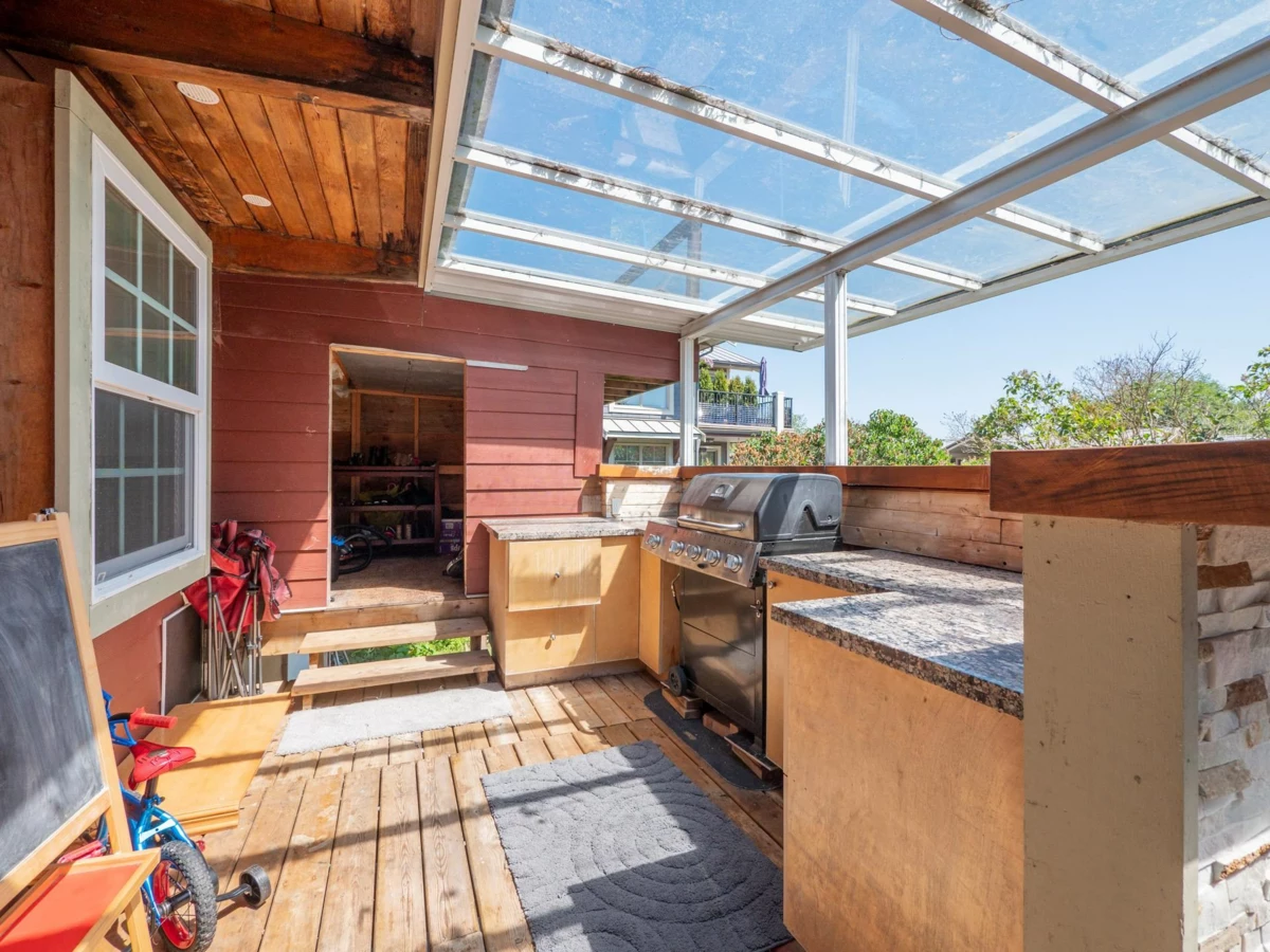 Front Yard Photo of 430 Aldersprings Road, Gibsons, BC