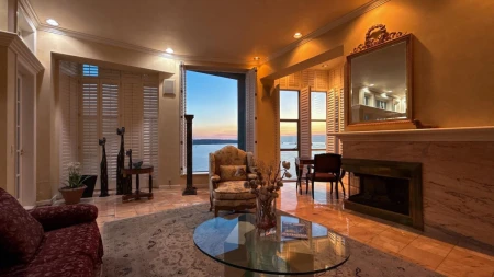 Breakfast Nook Photo of 17 1861 Beach Avenue, Vancouver, BC