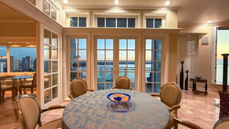 Kitchen Island Photo of 17 1861 Beach Avenue, Vancouver, BC