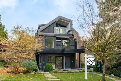2 4018 W 21st Avenue, Vancouver, BC, Dunbar — 3 bed half duplex for sale