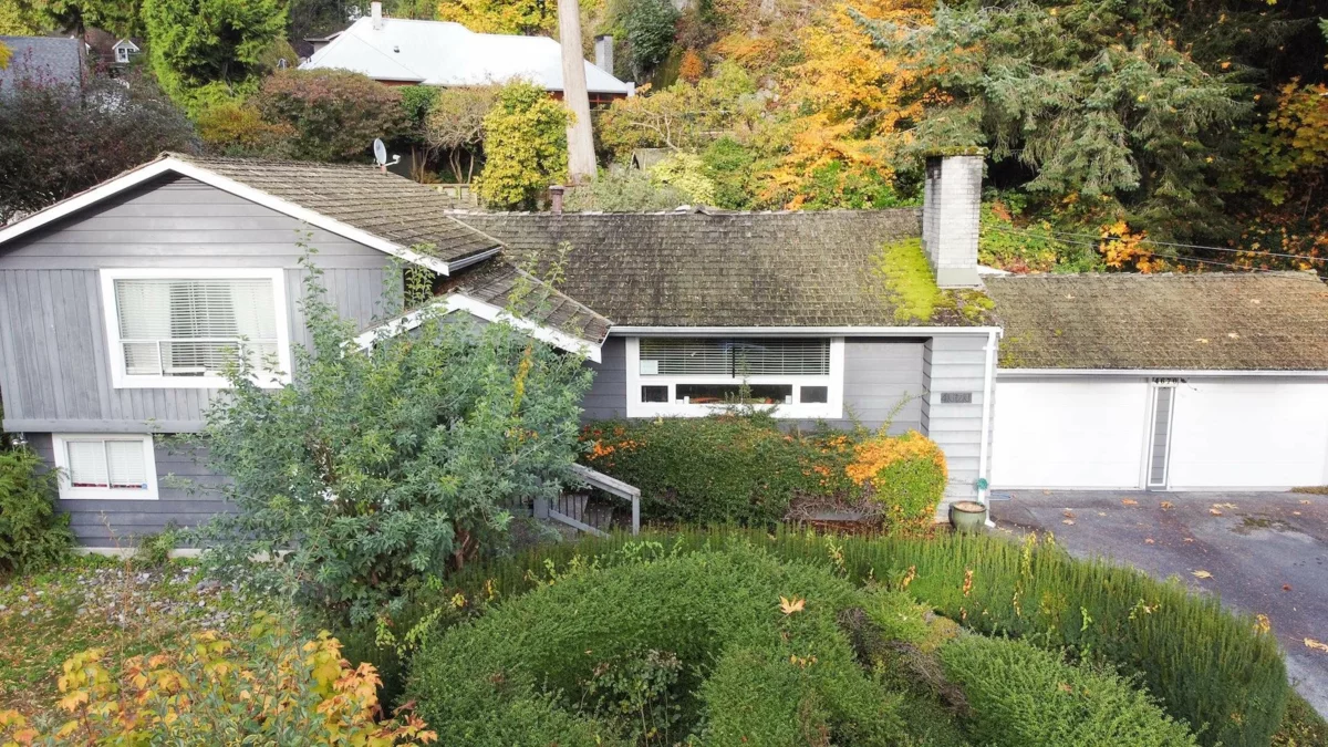 Primary Bedroom Photo of 4670 Willow Creek Road, West Vancouver, BC