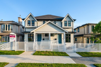 1722 E 64th Avenue, Vancouver, BC, Vancouver — Half Duplex for sale
