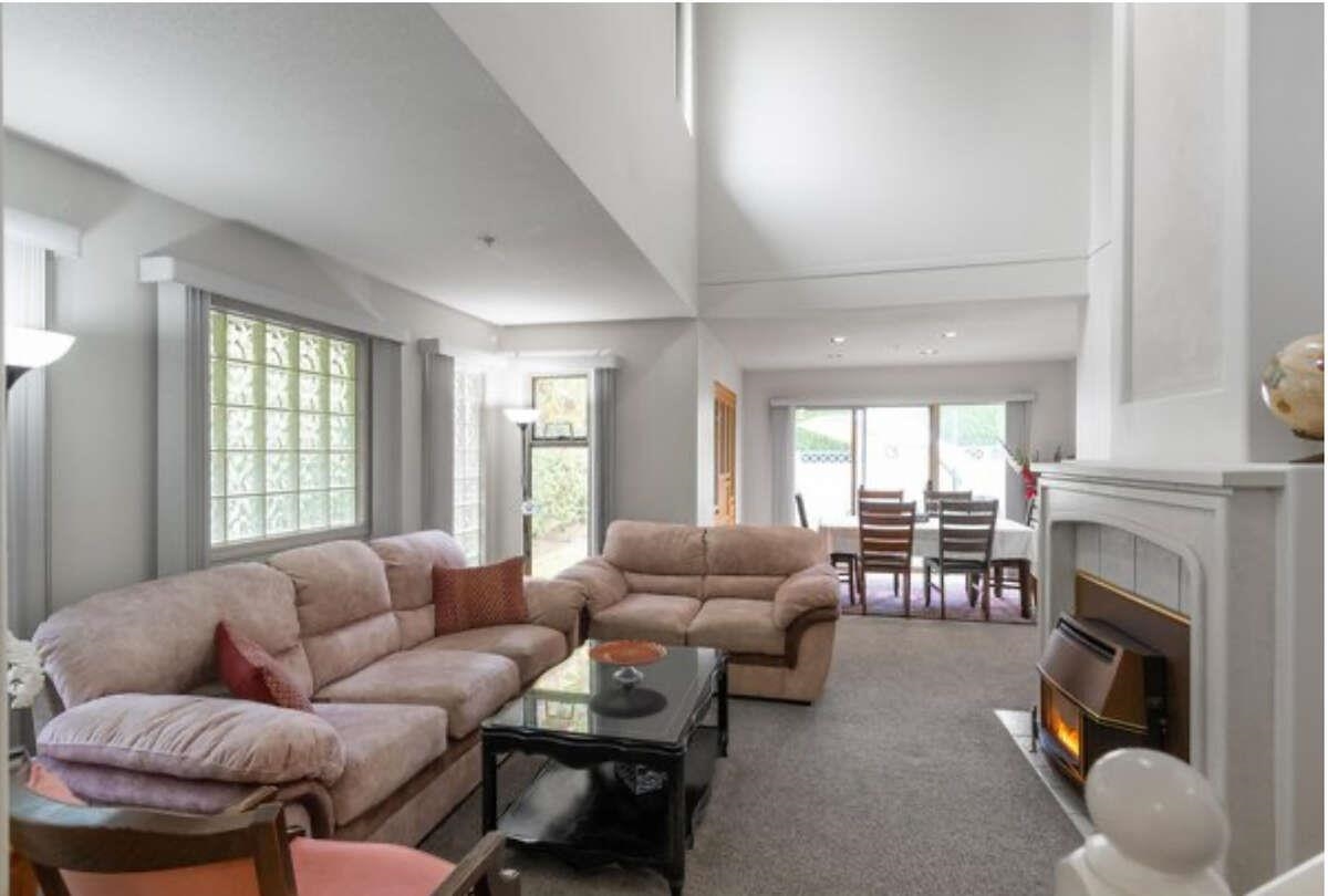 Entry Foyer Photo of 29 1255 Riverside Drive, Port Coquitlam, BC