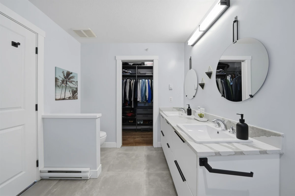 Entry Foyer Photo of 83 9525 204 Street, Langley, BC