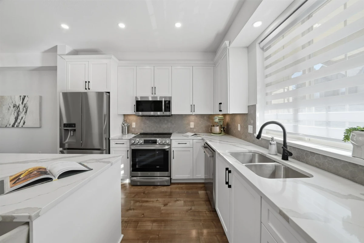 Kitchen Photo of 83 9525 204 Street, Langley, BC