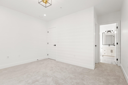 Guest Bathroom Photo of 2 22348 48 Avenue, Langley, BC