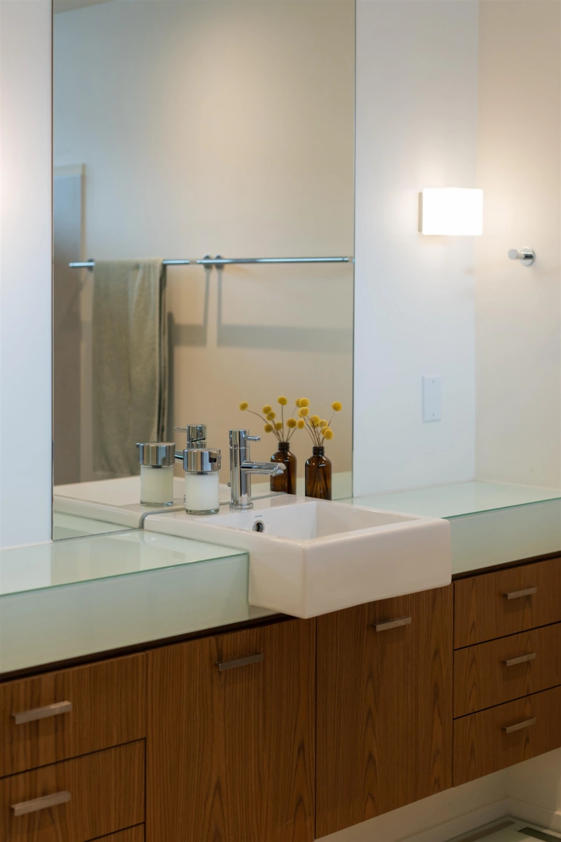 Basement Recreation Room Photo of 7 850 W 8th Avenue, Vancouver, BC