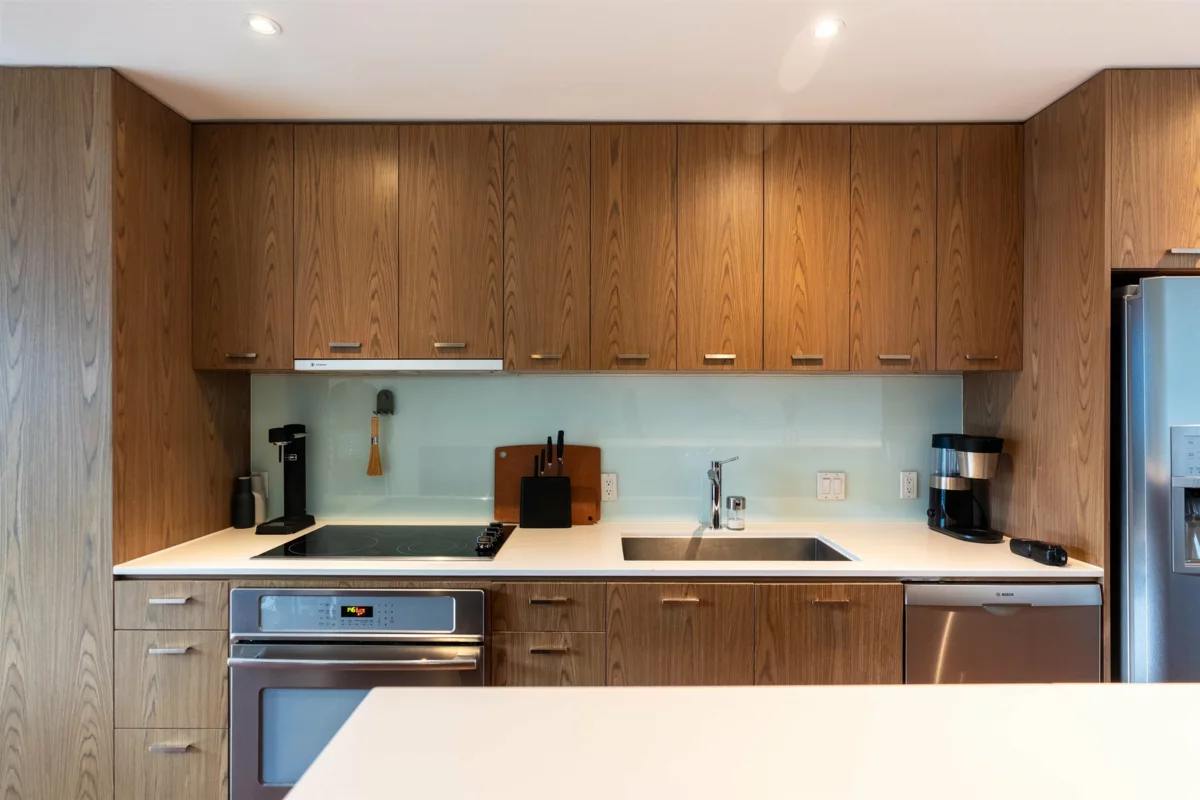 Kitchen Island Photo of 7 850 W 8th Avenue, Vancouver, BC