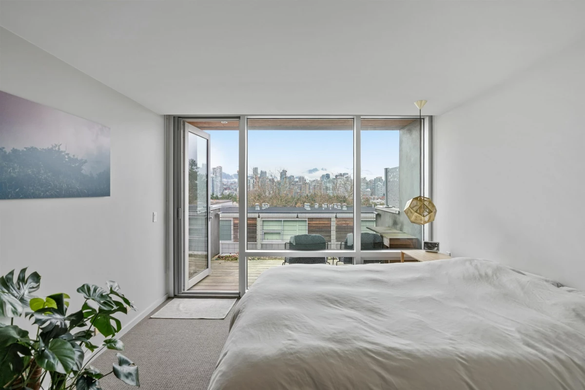 Office / Den Photo of 7 850 W 8th Avenue, Vancouver, BC