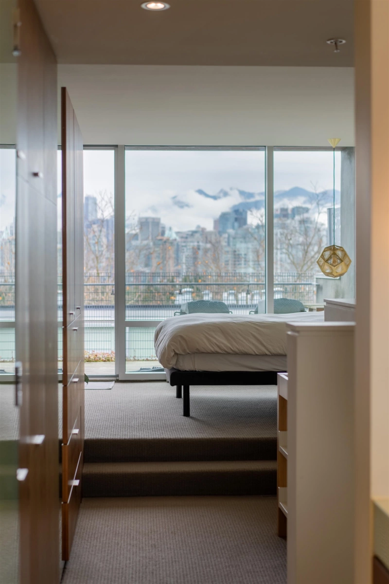 Powder Room Photo of 7 850 W 8th Avenue, Vancouver, BC