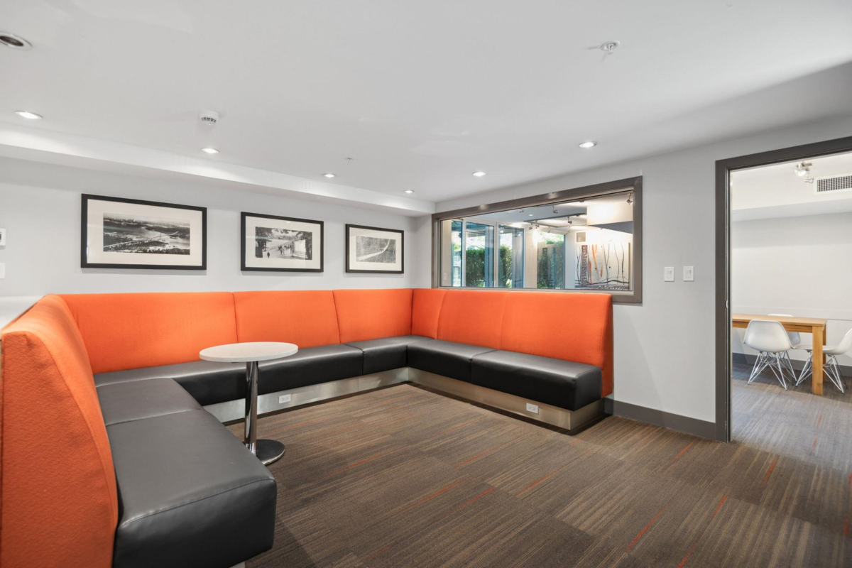 Entry Foyer Photo of 621 1783 Manitoba Street, Vancouver, BC