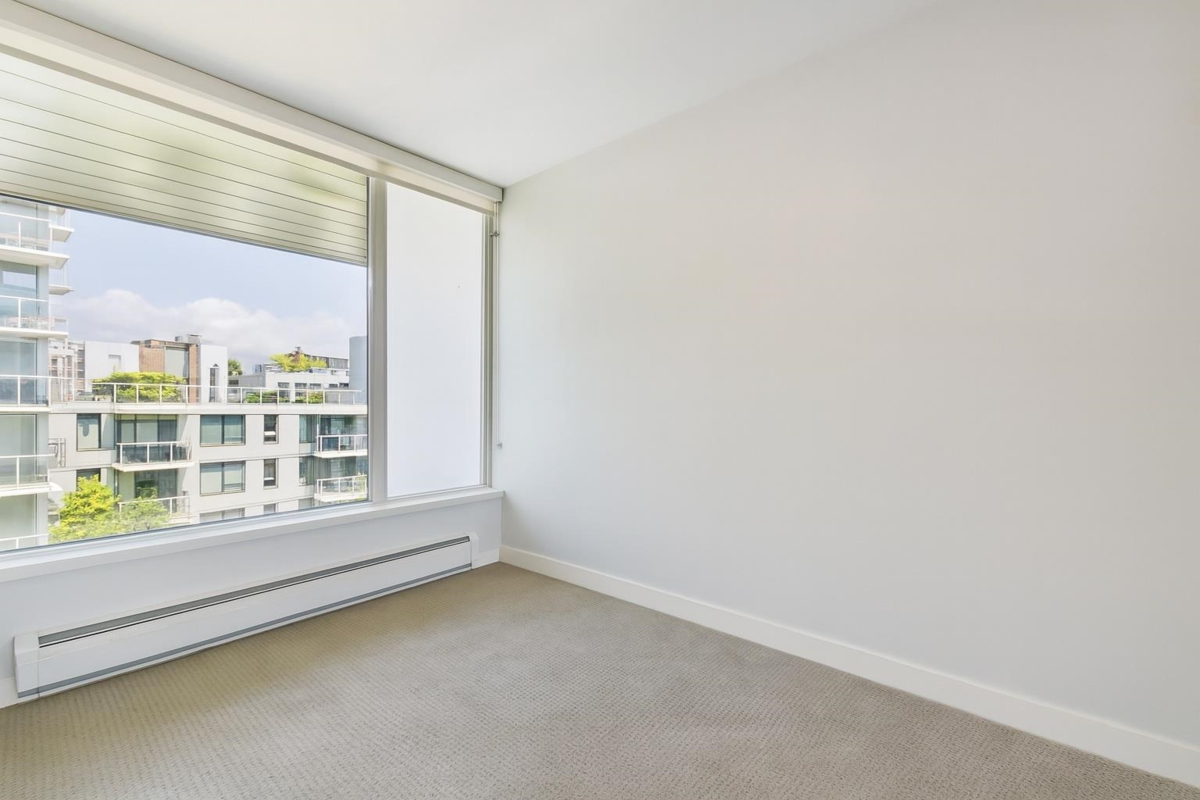 Guest Bathroom Photo of 621 1783 Manitoba Street, Vancouver, BC