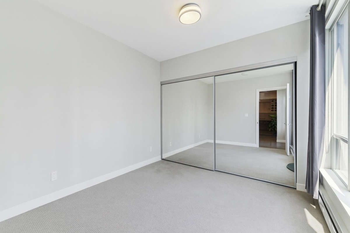 Walk-In Closet Photo of 621 1783 Manitoba Street, Vancouver, BC