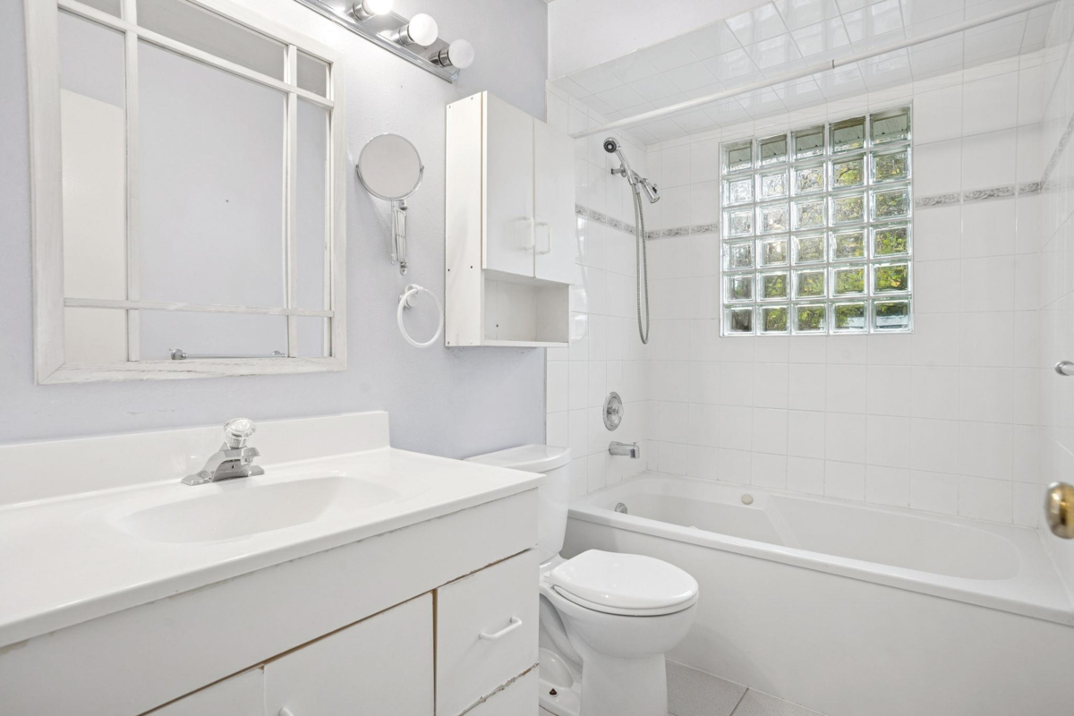 Bedroom 3 Photo of 5447 River Road, Delta, BC