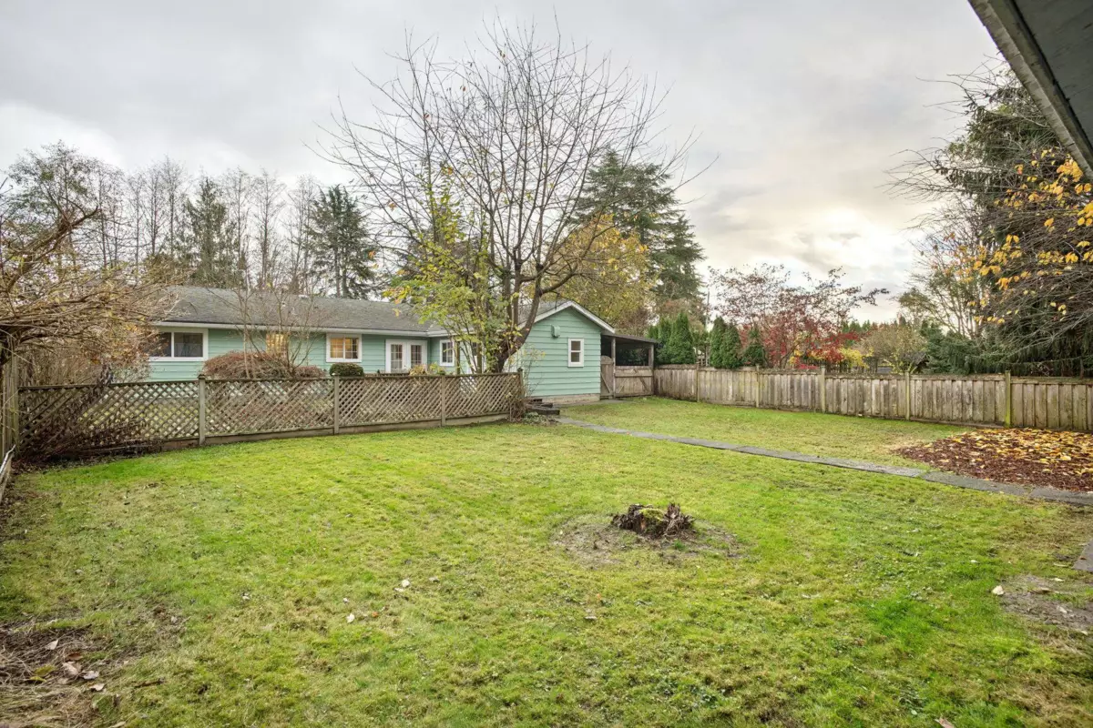 Hallway Photo of 5447 River Road, Delta, BC