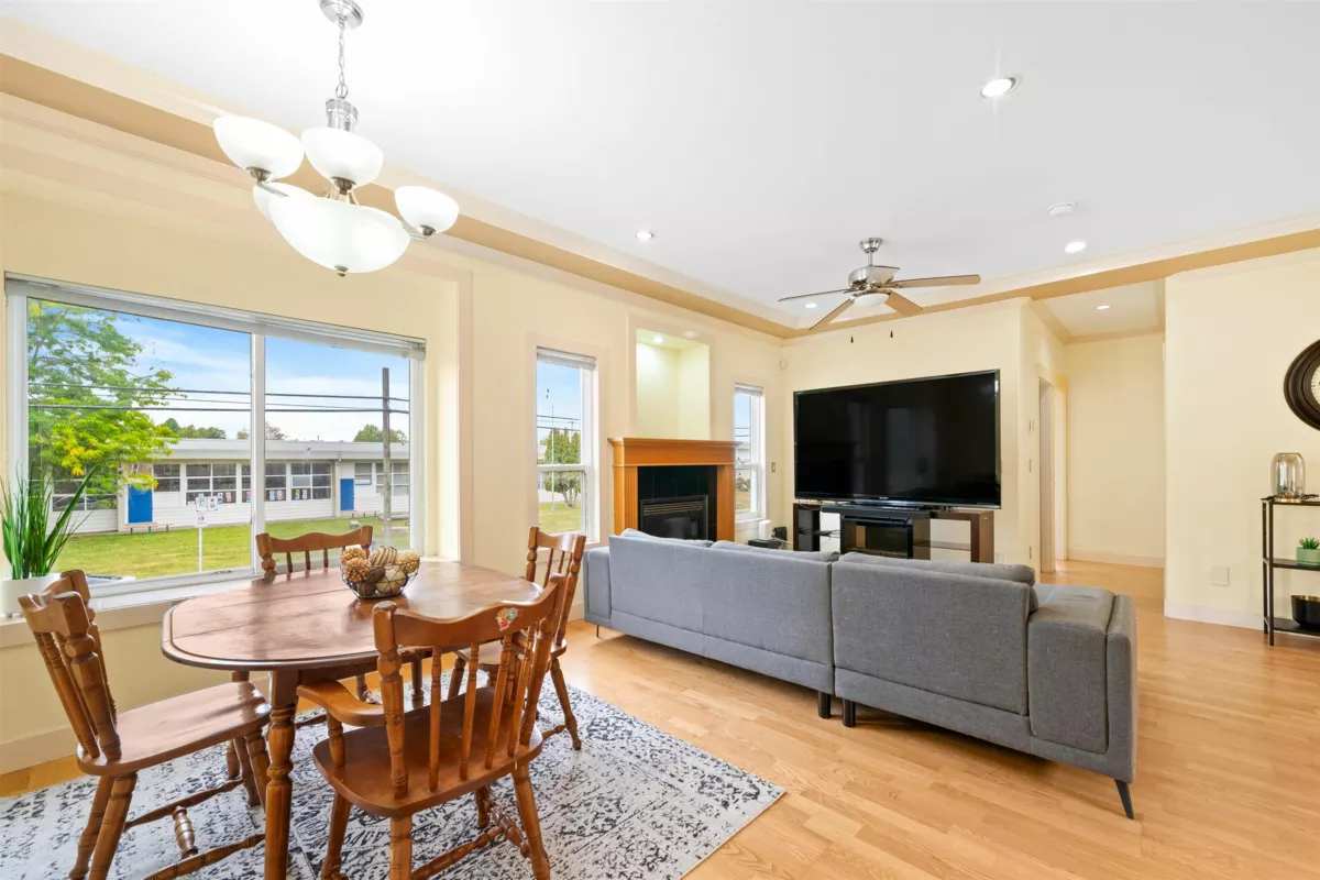 Dining Area Photo of 3806 Pine Street, Burnaby, BC