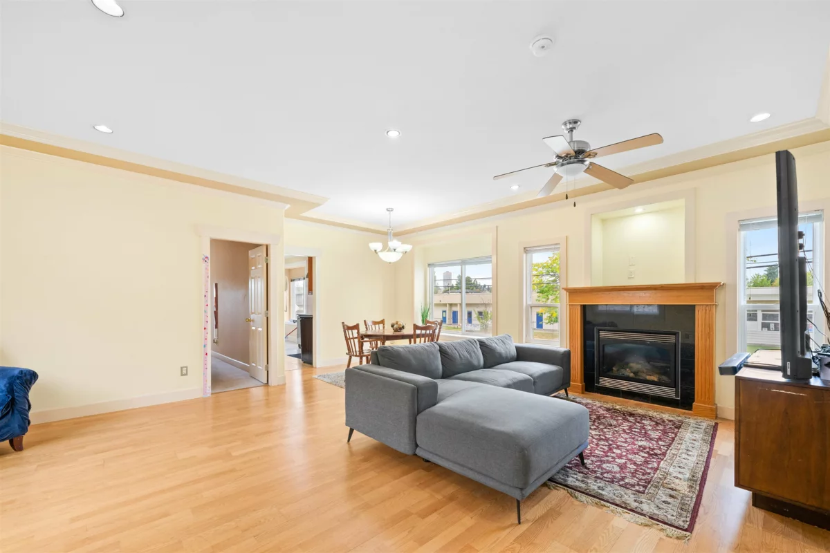 Kitchen Island Photo of 3806 Pine Street, Burnaby, BC