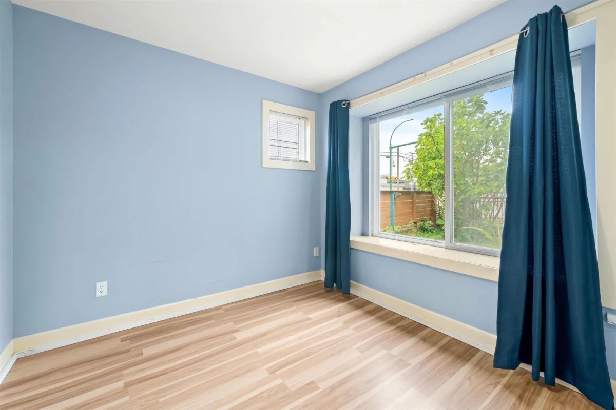 Laundry Room Photo of 3806 Pine Street, Burnaby, BC