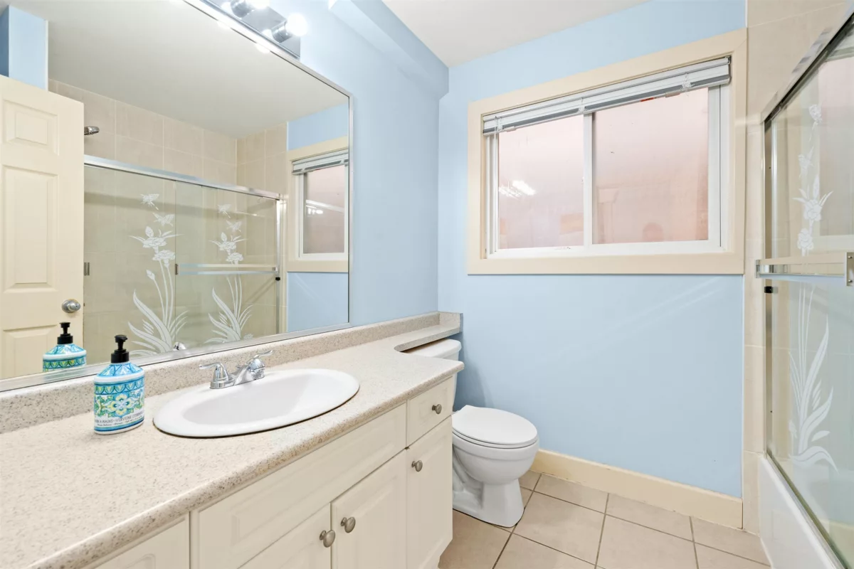 Mudroom Photo of 3806 Pine Street, Burnaby, BC