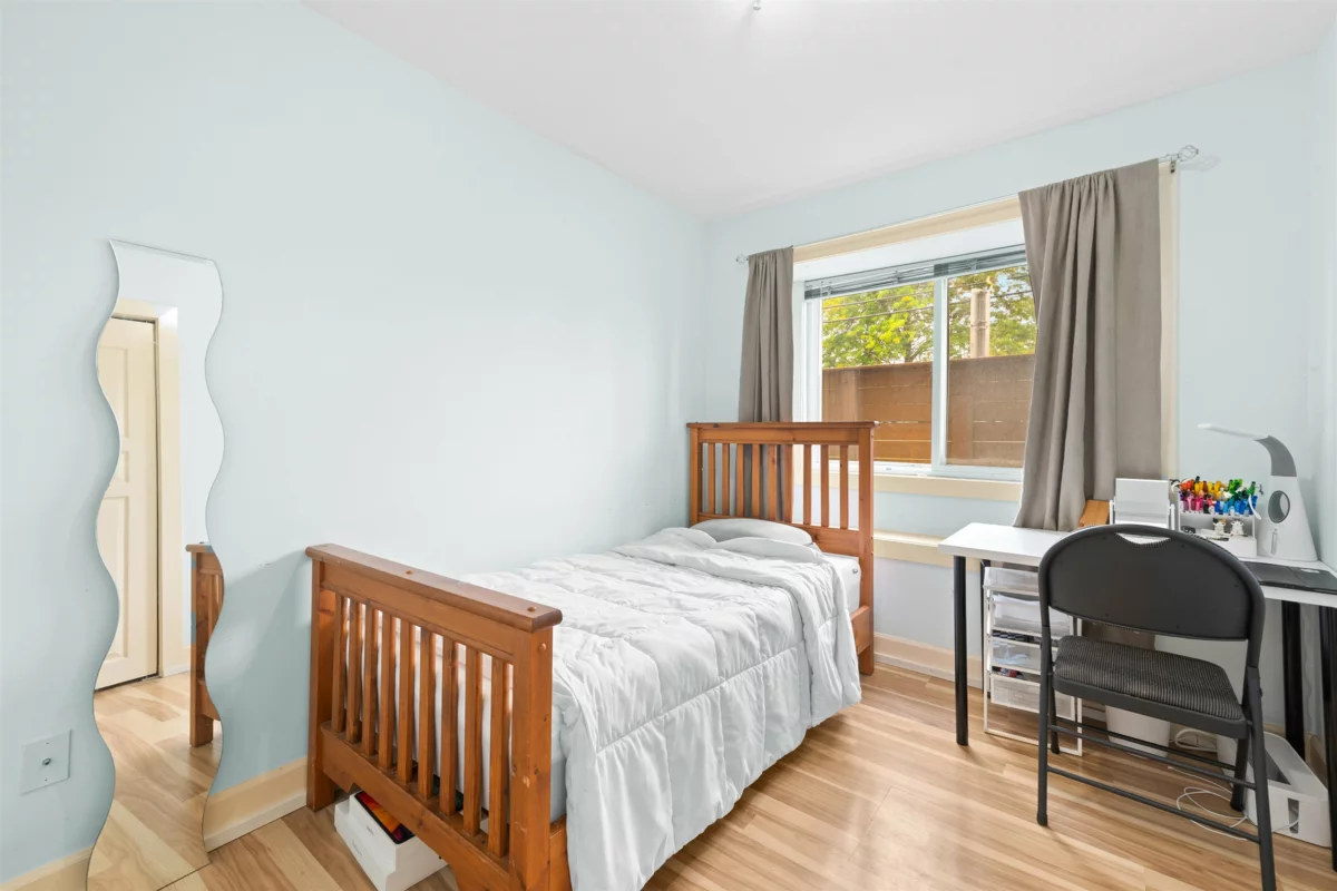 Powder Room Photo of 3806 Pine Street, Burnaby, BC