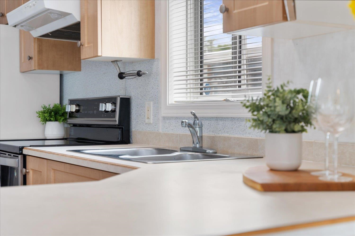 Breakfast Nook Photo of 29 7610 Evans Road, Chilliwack, BC