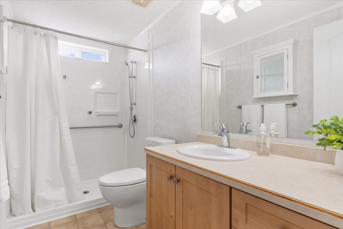 Powder Room Photo of 29 7610 Evans Road, Chilliwack, BC
