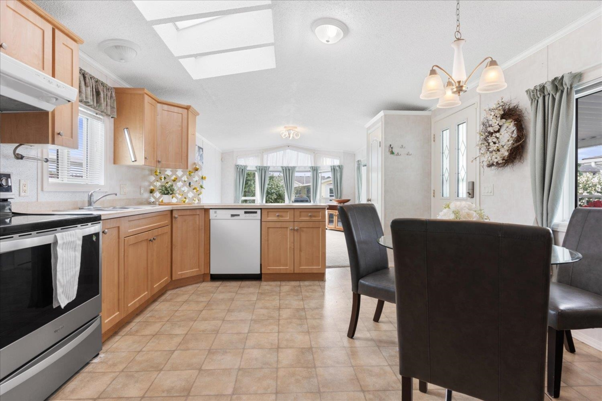 Primary Bedroom Photo of 29 7610 Evans Road, Chilliwack, BC