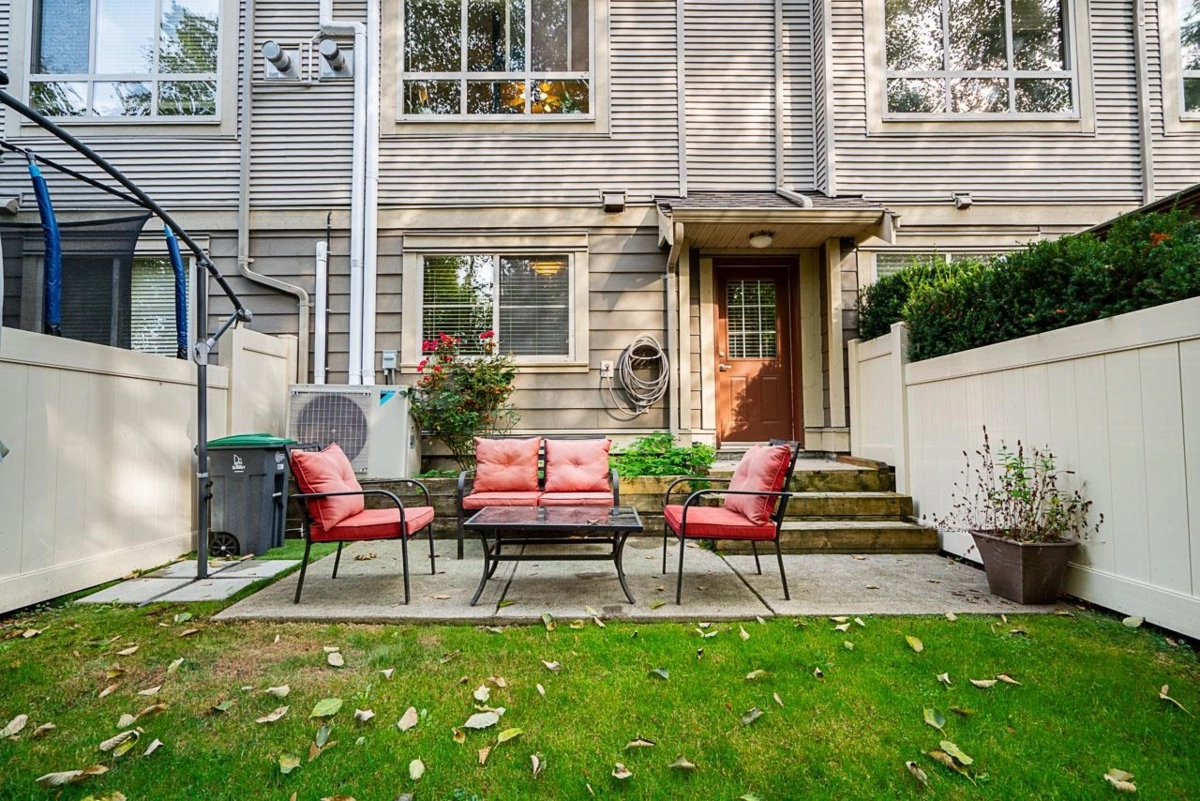 Aerial View of 25 19560 68 Avenue, Surrey, BC