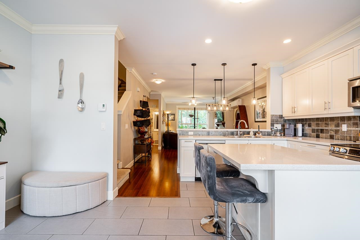 Guest Bathroom Photo of 25 19560 68 Avenue, Surrey, BC
